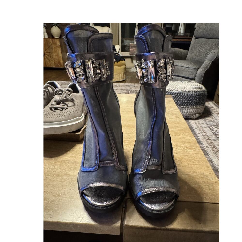 Karl Lagerfeld Paris Blayze Leather Ankle Bootie Rhinestone Zip Peep Toe US 8